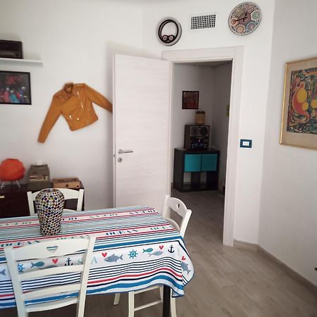 Grand F2 60Mq Centre Antibes, Proche Plages, Commerces, 2 Balcons, Parking, Train, Bus, Deco Vintage, Pet Friendly, Ideal Famille Ou 1-2 Couples Zewnętrze zdjęcie