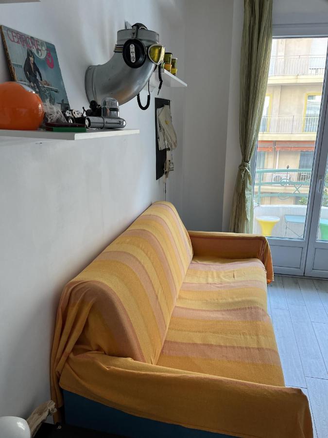 Grand F2 60Mq Centre Antibes, Proche Plages, Commerces, 2 Balcons, Parking, Train, Bus, Deco Vintage, Pet Friendly, Ideal Famille Ou 1-2 Couples Zewnętrze zdjęcie